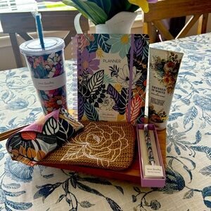 NWT Vera Bradley Santa Fe Stationary/Drink Bundle